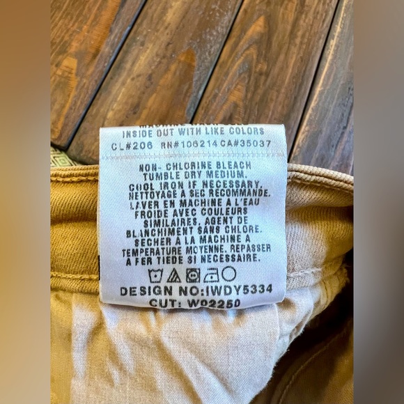 Joe’s Jeans Mid Rise Stretch Skinny Jeans Tan color. 28” Waist / 28” Inseam - Picture 7 of 8